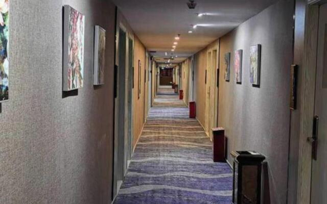 Quanzi Art Inn