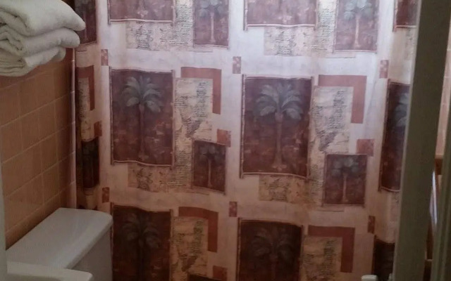 Royal Hawaiian Motel