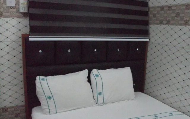 Elite Poolbar & Lodge
