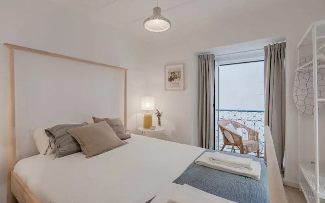 Sunny Bairro Alto / Chiado Apartment, By TimeCooler
