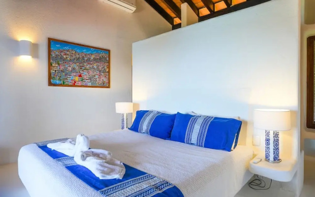 Lujosa Casa de 4 Recámaras con Alberca