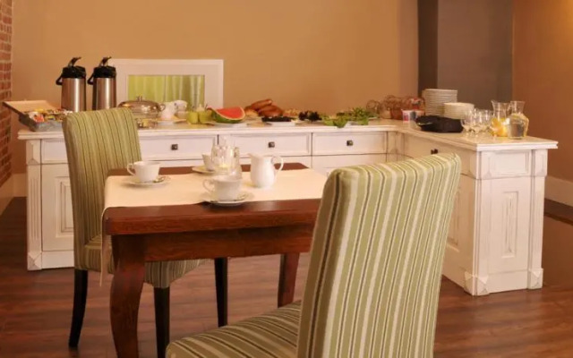 American House Hennela