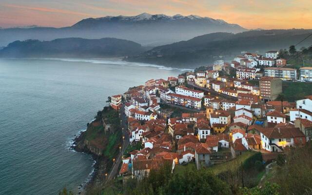 The Old Palace Tower / La Torre del Palación