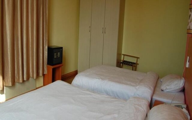 New Aye Yar Hotel Mandalay
