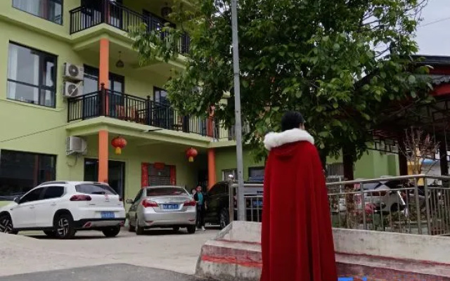 cIoudy     fairy      hotel