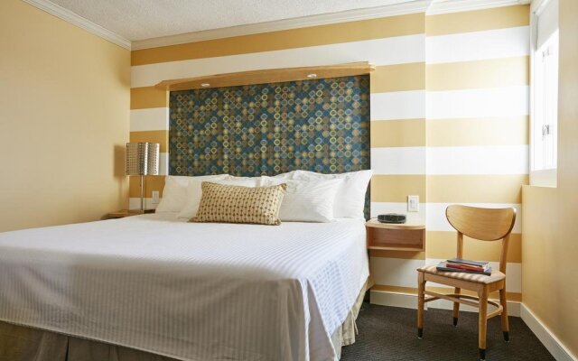Oceanfront Pan American Hotel
