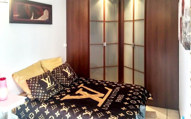 Apartment 8eme Avenue