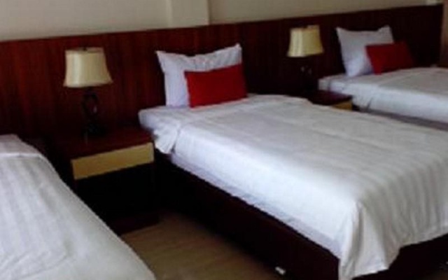 Santa Monica Hotel and Convention – Guest Rooms – Pancawati