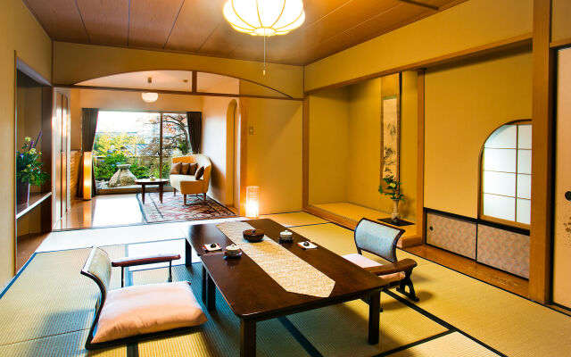 Honjin Hiranoya Kachoan Hotel