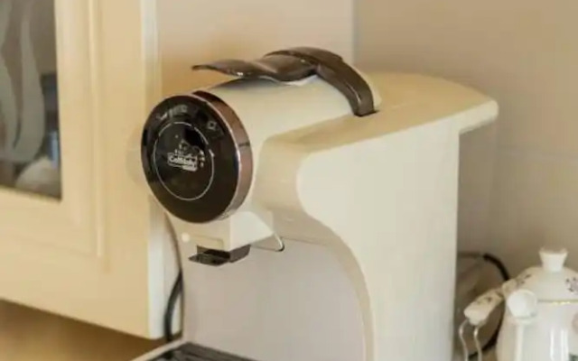 The Lake House 1 in Shkod r