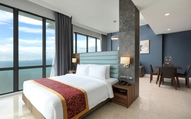 Hompton by the Beach Penang