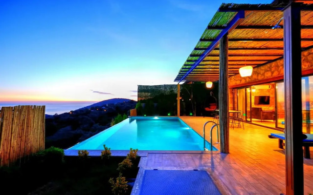 Honeymoon Villa With Private Pool