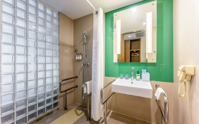 Holiday Inn Express Hangzhou Huanglong by IHG