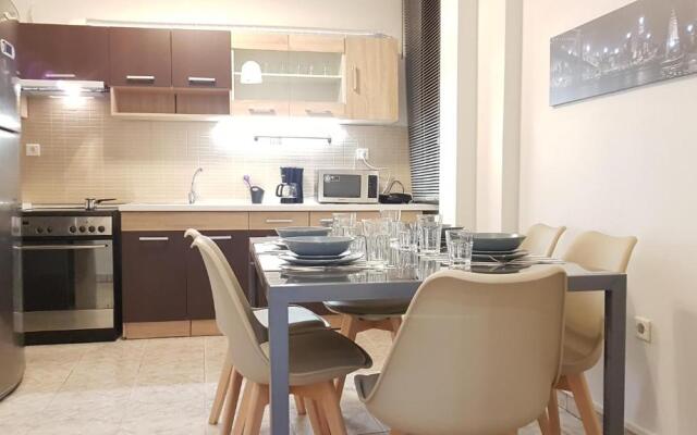 Palette Apartment Chocolate - Athens Center, 6 Bd, 3 Bath