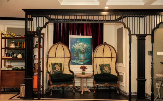 Nature Hotel - Ba Dinh