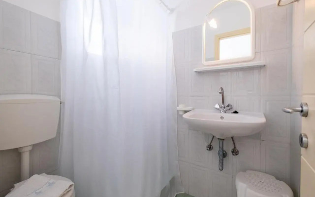 Lorenzo Studios and Suites Paros