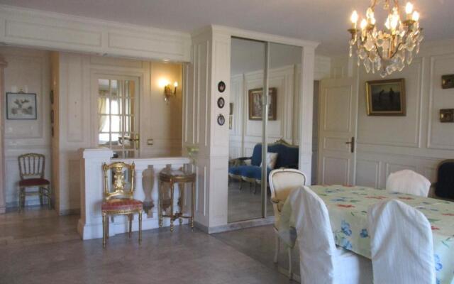 Cannes Mimosas One Bedroom