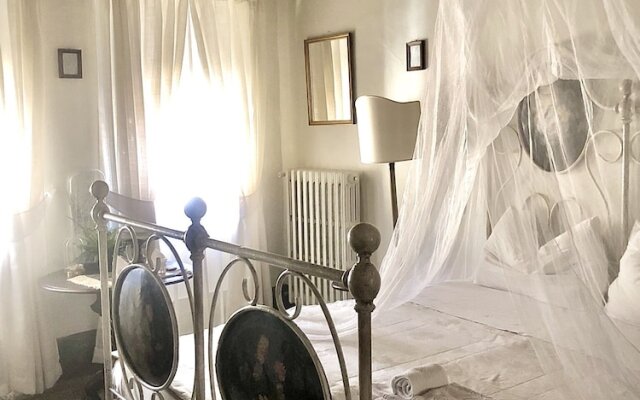 Camera Monte San Savino