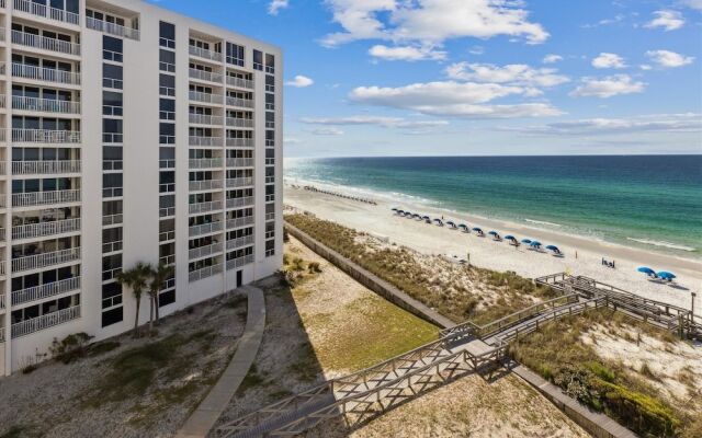 Shoreline Towers 2074 2 Bedroom Condo by RedAwning