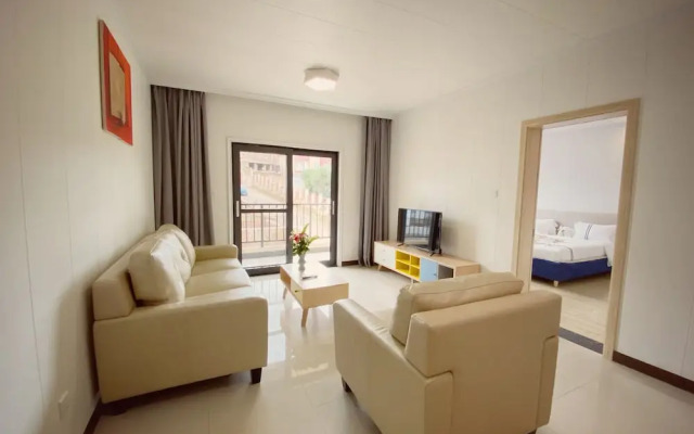 Phoenix Apartment by LINK