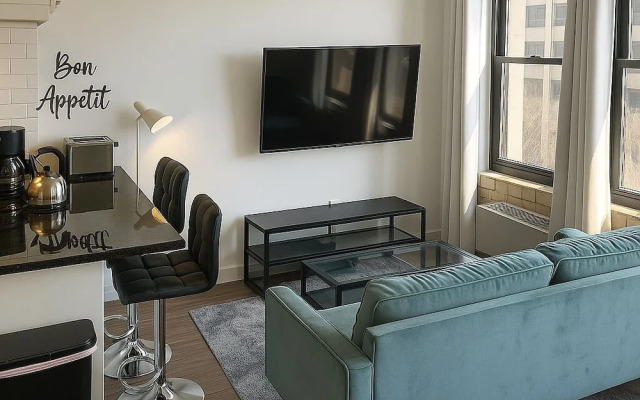 Studio Retreat - Algonquin 9A