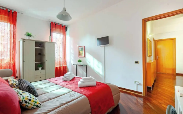 Cozy Eur Apartment With Central Location