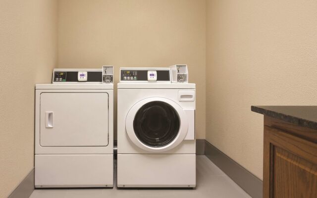 Country Inn & Suites by Radisson, Goodlettsville, TN