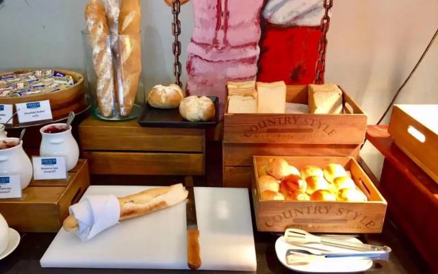 Centara Life Hotel Mae Sot