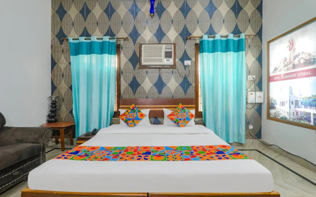 Fabhotel Raka Inn