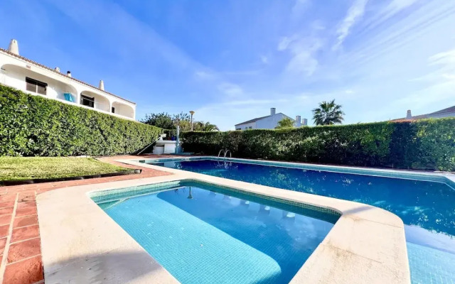 Quarteira Classic 2 With Pool by Homing