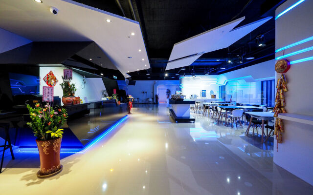 Galaxia Business Hotel