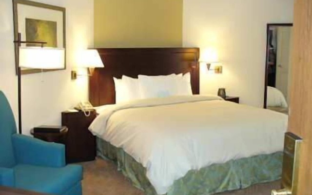 Embassy Suites by Hilton Kansas City Overland Park