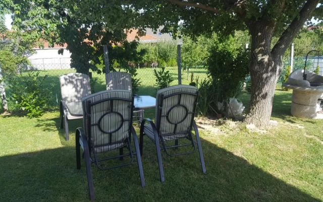 Gyöngyvirág Apartman