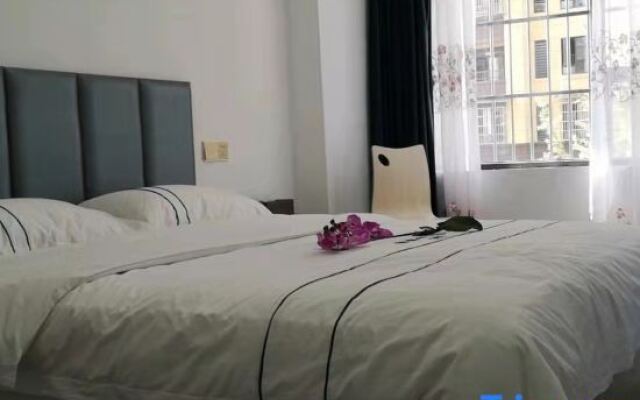 Yaru Xiaozhu Homestay