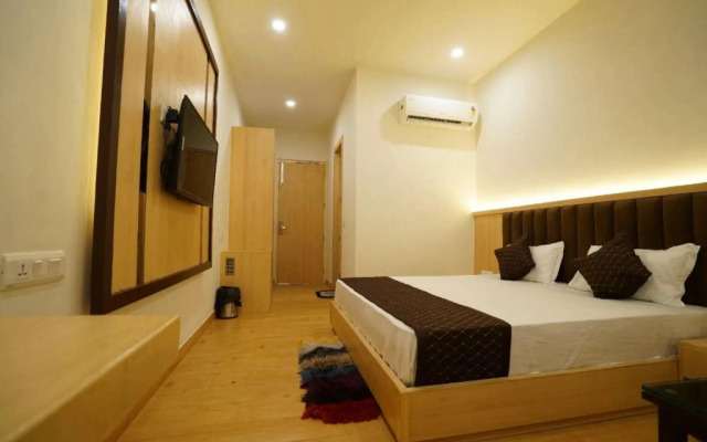 Hotel Kishore International by OYO Rooms