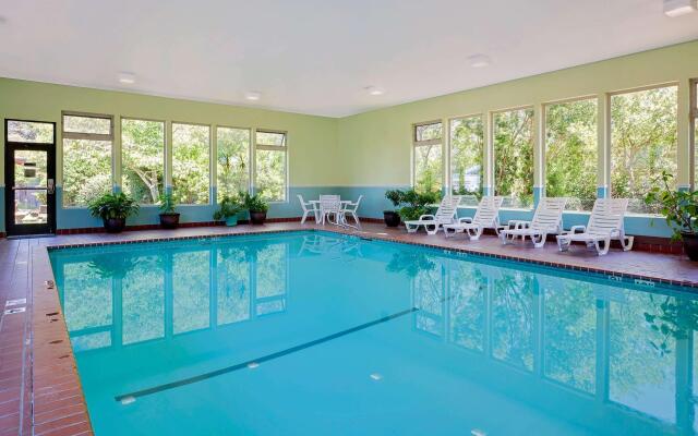 Days Inn & Suites by Wyndham Arcata