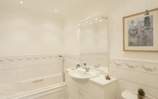 Restful Holiday Home in Aldeburgh With Garden