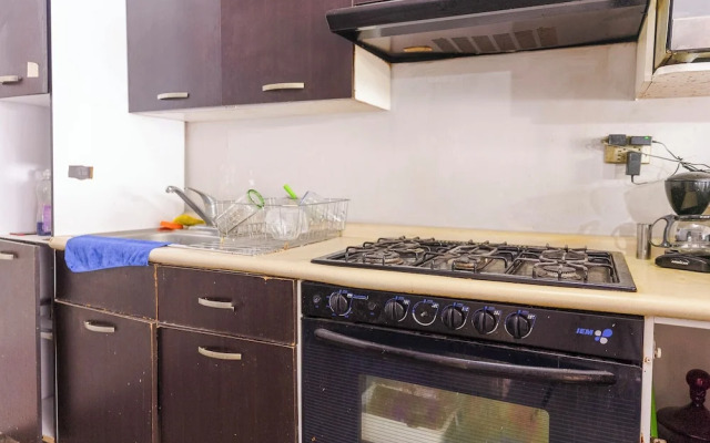 New Cozy San Pedro Home Patio Work Area