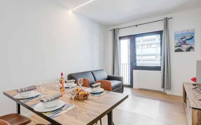 Boutique Apartment 8