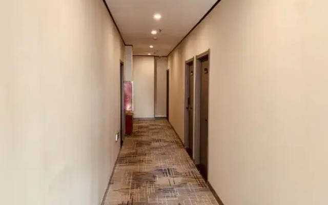 Yiju Hotel (Shijiazhuang Zhonghua North Street Branch)