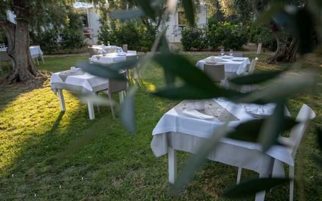 Apartment "ulivo" With Pool and Private Beach