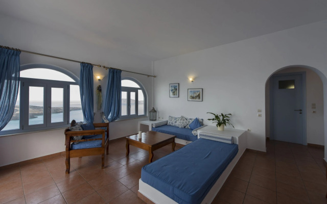 Kastro Suites