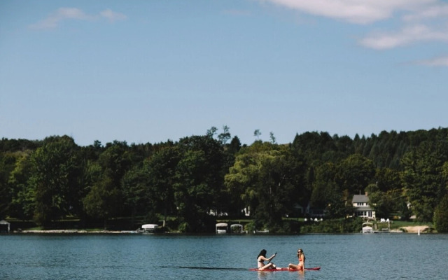 Fountain Point Resort