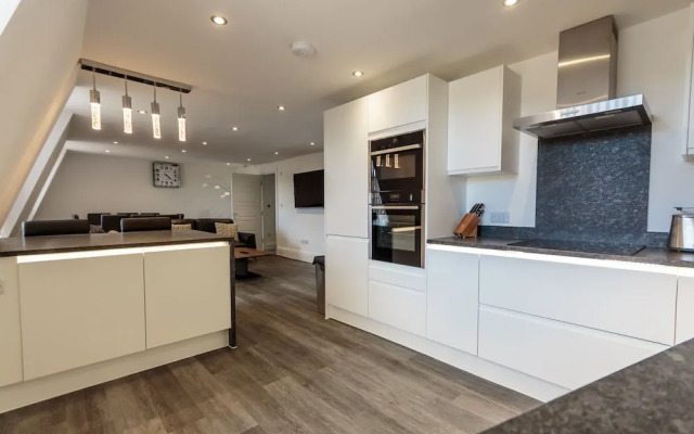 3 Bed- The Regency Suite