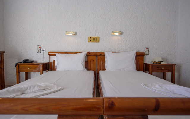 Fevro Hotel