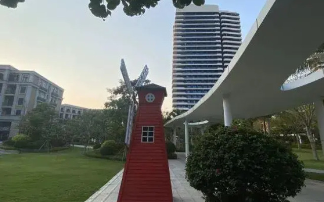 Hotel Clouds