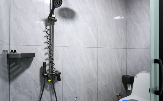 Jinsha Boutique Hotel, Dongguan Chang'an Light Rail Station Branch) – Bathroom – Dongguan