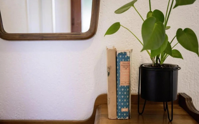 Roža in Sveti Bartol (Haus für 2-3 Personen)