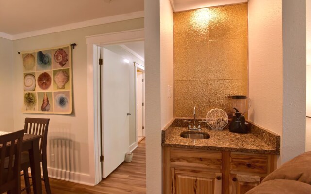 Smiling Jacks Escapes 2br Condo