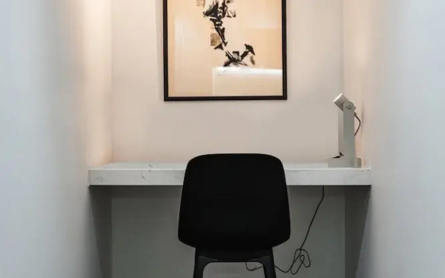 Nott's Nook- 1-bed With Rooftop Views